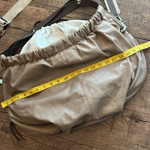 Huis Clos Shoulderbag/Tote/Crossbody🔥
